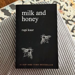 Milk and Honey by Rupi Kaur Paperback